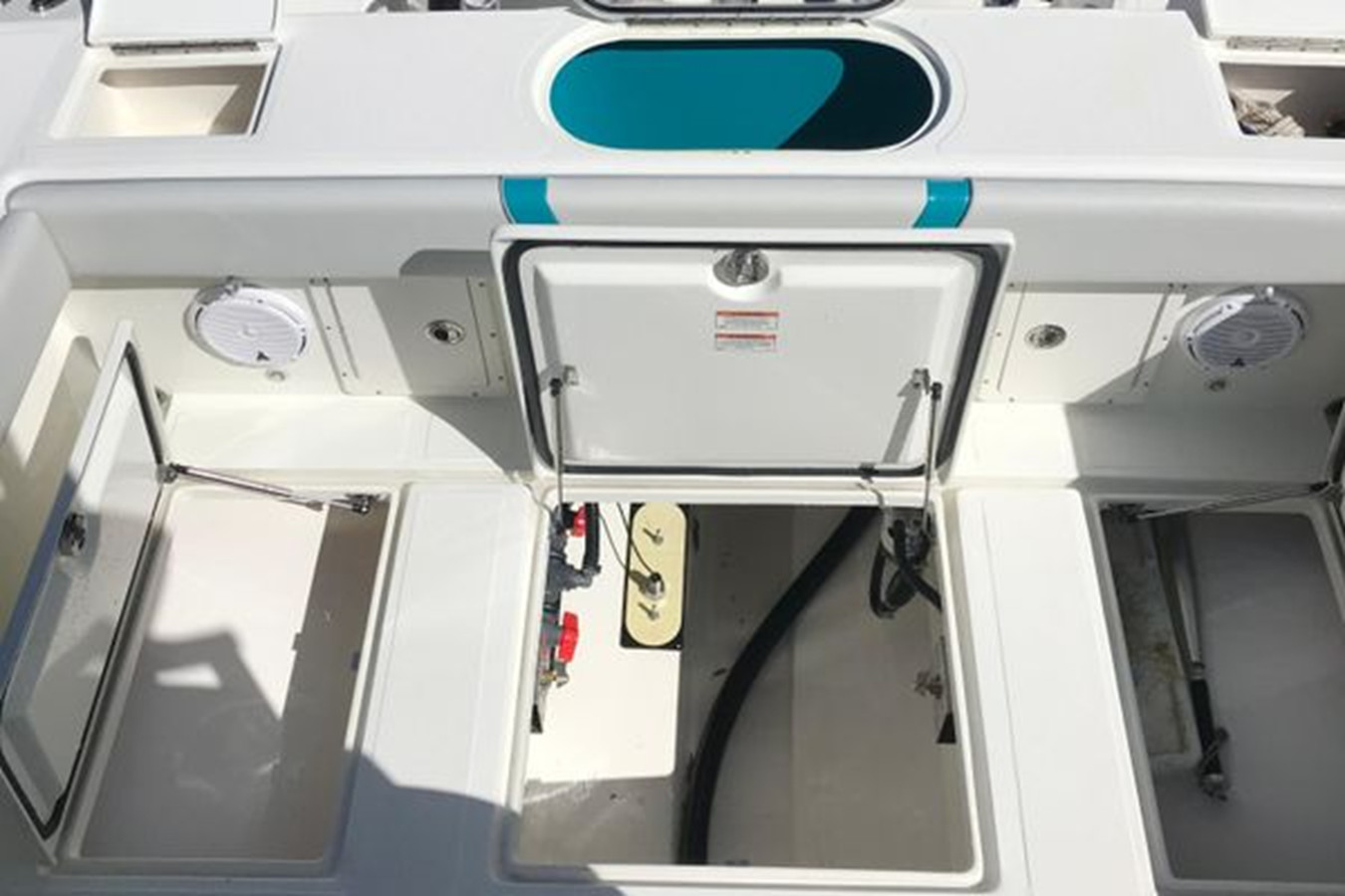 https://arconyachts.ams3.digitaloceanspaces.com/188553/conversions/large_3920477-optimize.jpg