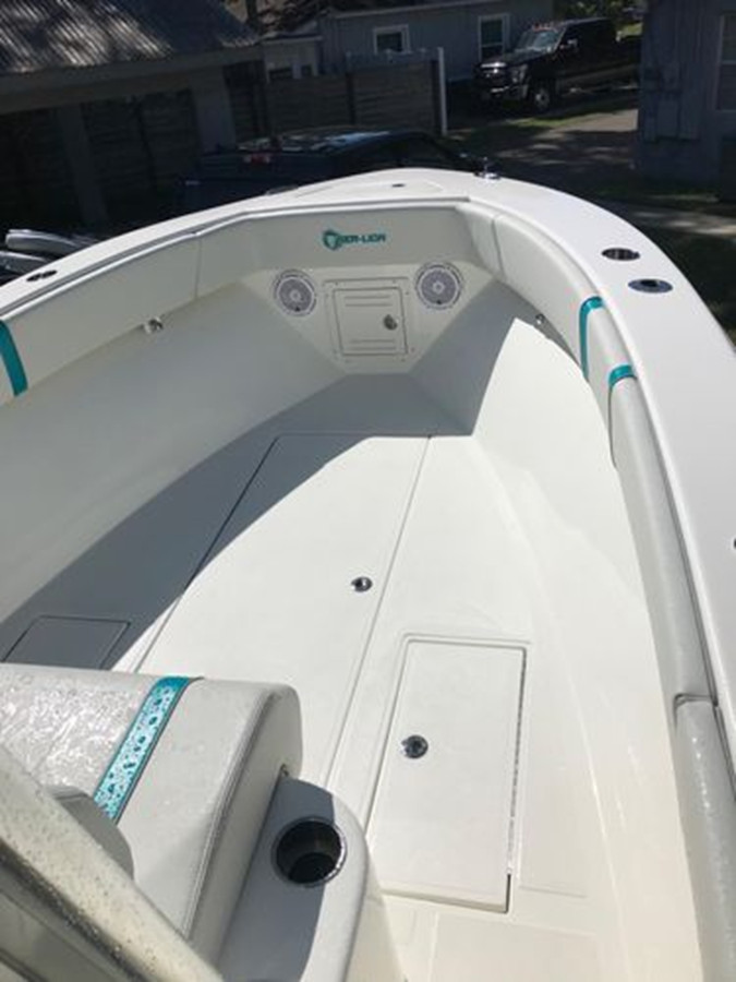 https://arconyachts.ams3.digitaloceanspaces.com/188597/conversions/large_3920492-optimize.jpg