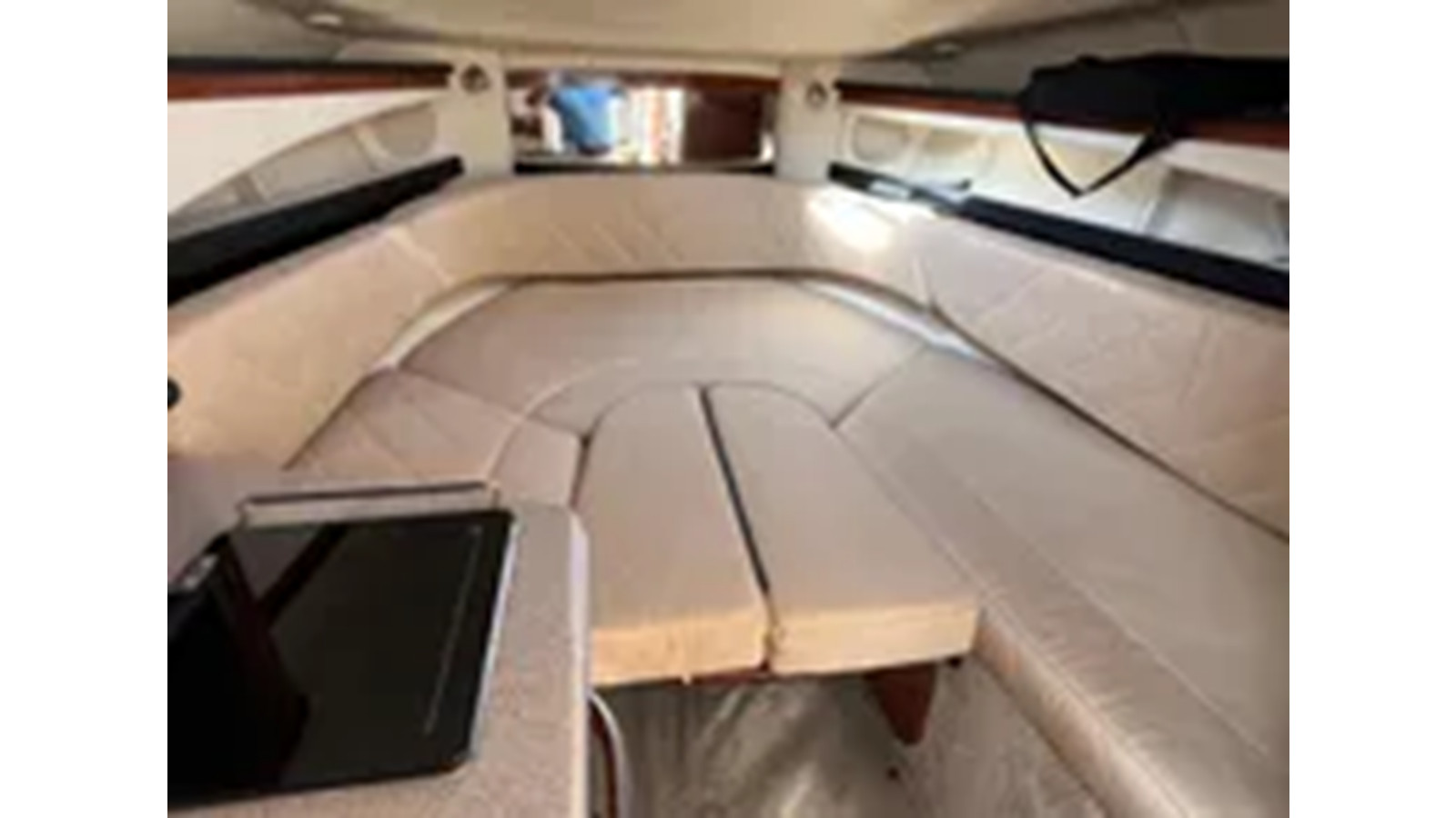 https://arconyachts.ams3.digitaloceanspaces.com/188856/conversions/large_4329255-optimize.jpg
