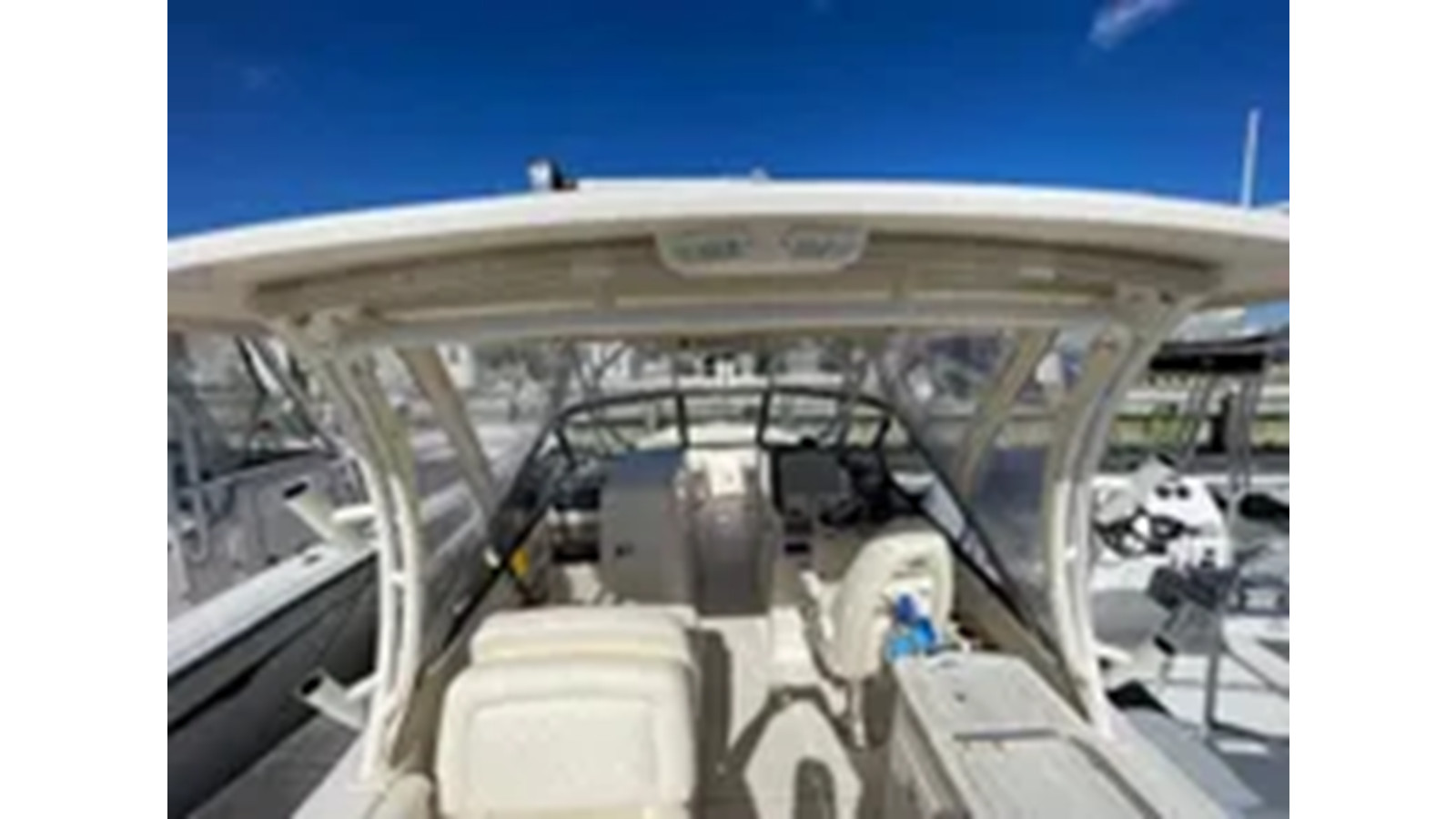 https://arconyachts.ams3.digitaloceanspaces.com/188862/conversions/large_4330622-optimize.jpg