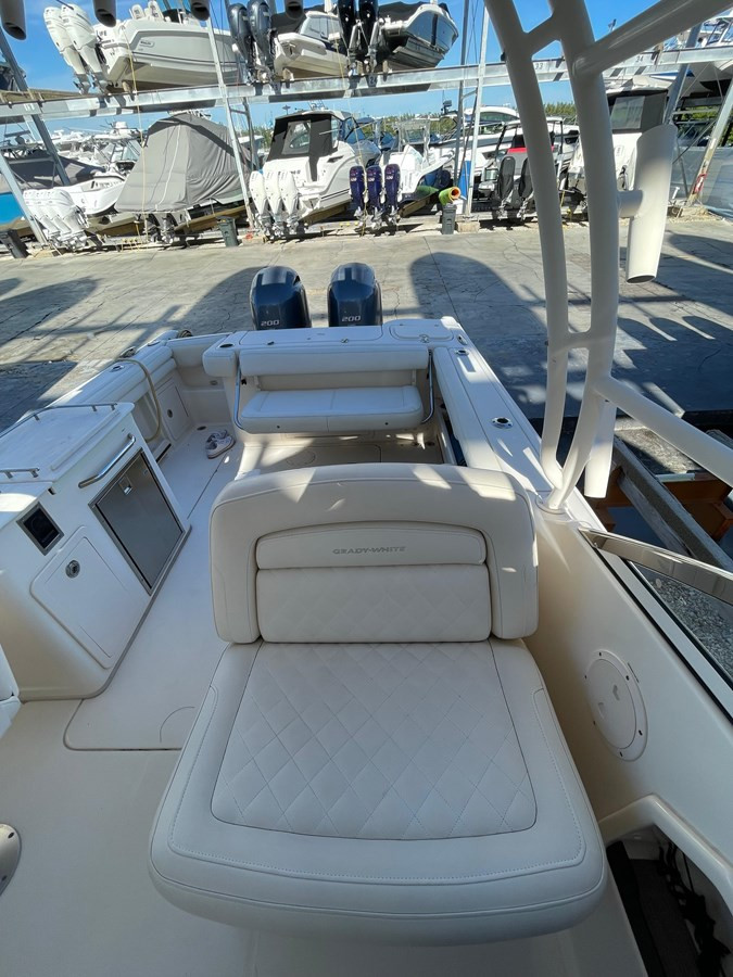 https://arconyachts.ams3.digitaloceanspaces.com/188936/conversions/large_4539267-optimize.jpg
