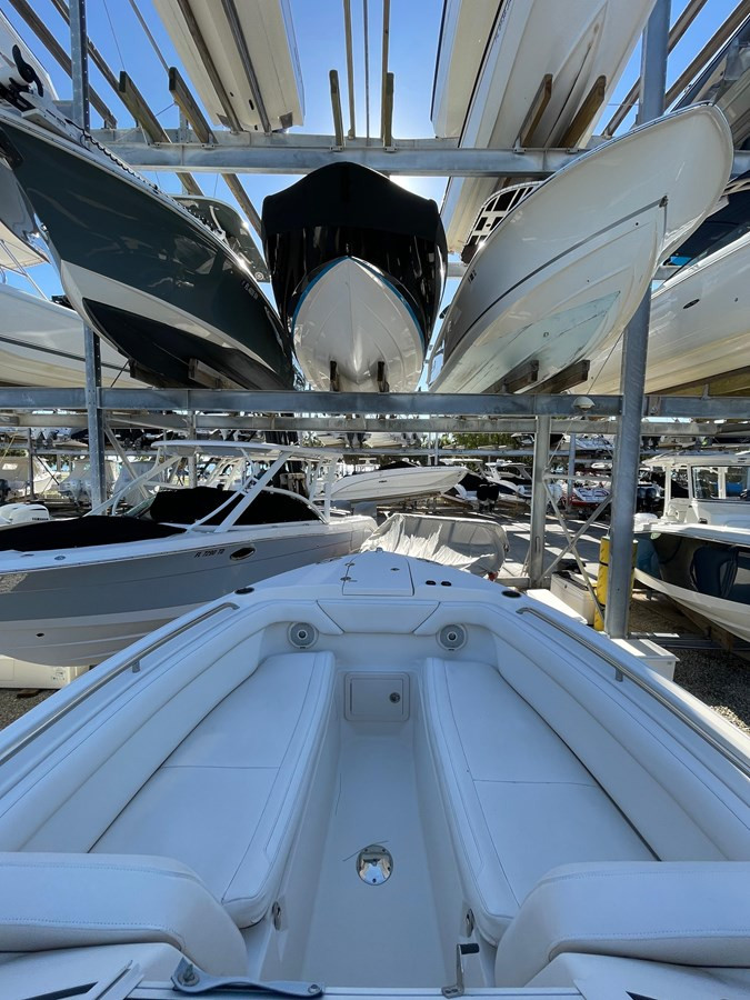 https://arconyachts.ams3.digitaloceanspaces.com/188939/conversions/large_4539268-optimize.jpg