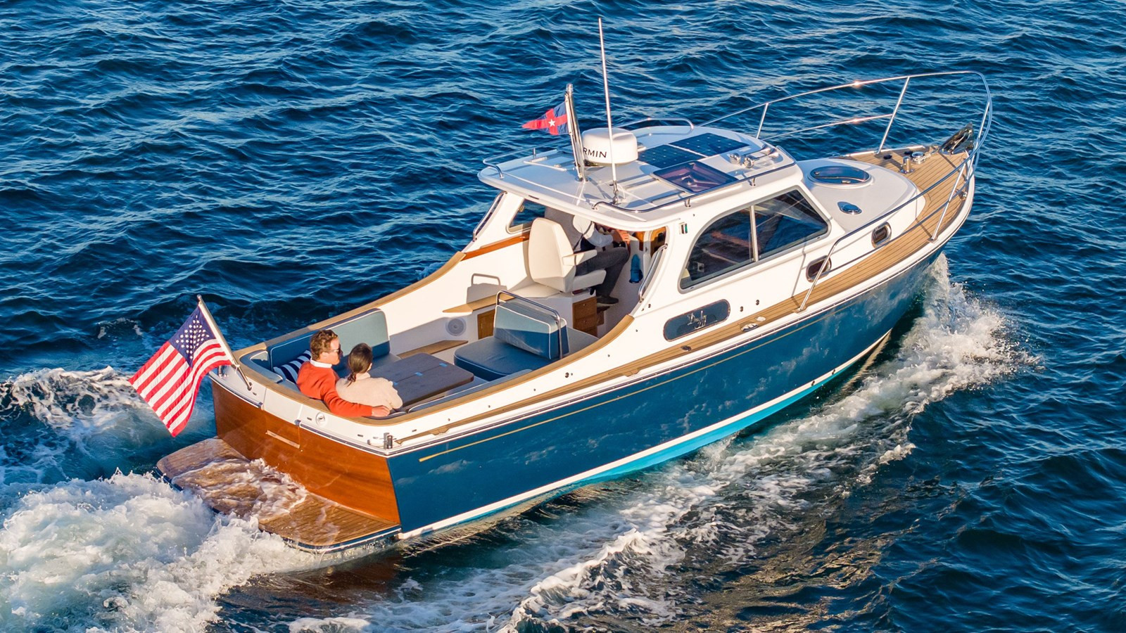 https://arconyachts.ams3.digitaloceanspaces.com/188952/conversions/large_4635641-optimize.jpg