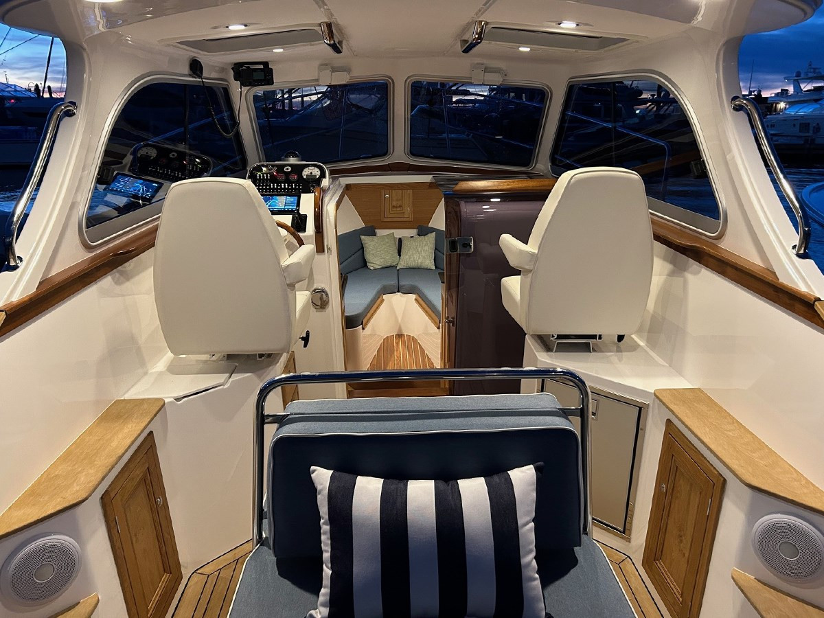 https://arconyachts.ams3.digitaloceanspaces.com/189005/conversions/large_4635659-optimize.jpg