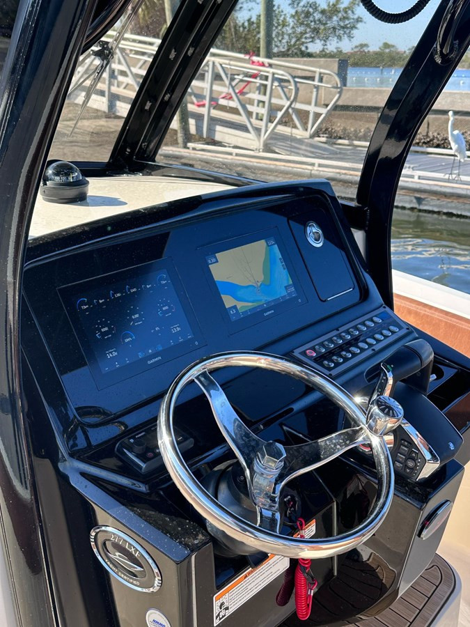 https://arconyachts.ams3.digitaloceanspaces.com/189114/conversions/large_4725868-optimize.jpg