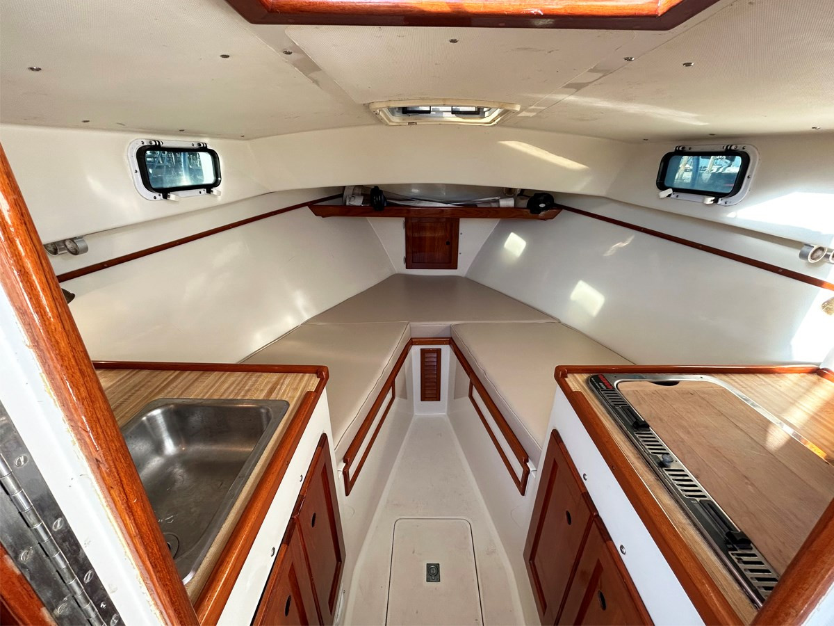 https://arconyachts.ams3.digitaloceanspaces.com/189359/conversions/large_4850550-optimize.jpg