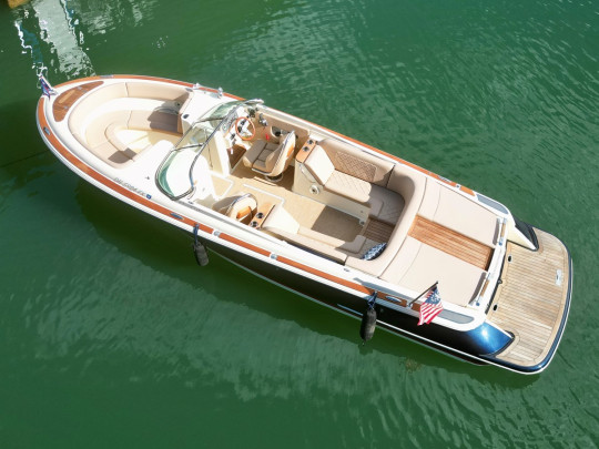 018 CHRIS-CRAFT LAUNCH 27 HERITAGE TRIM EDITION SURF