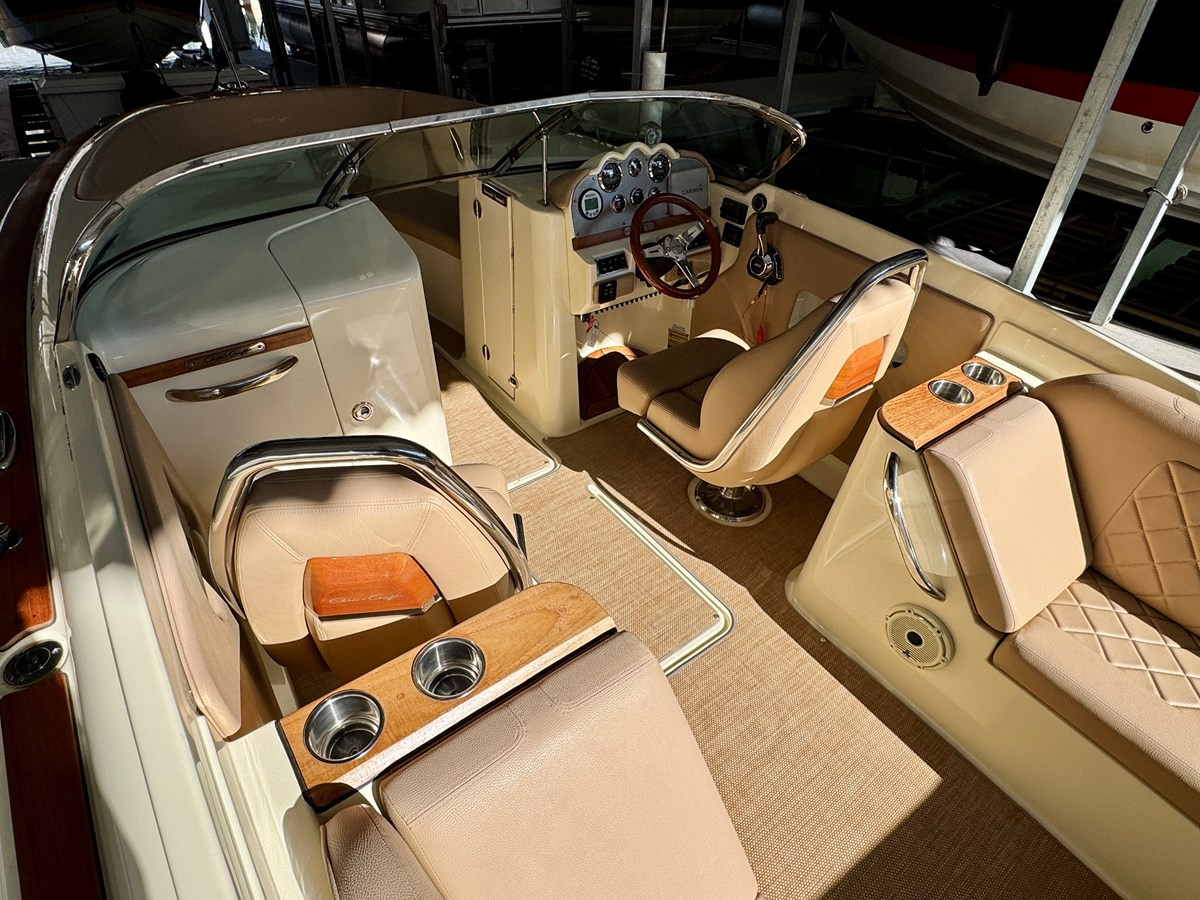 https://arconyachts.ams3.digitaloceanspaces.com/189442/conversions/large_4541518-optimize.jpg