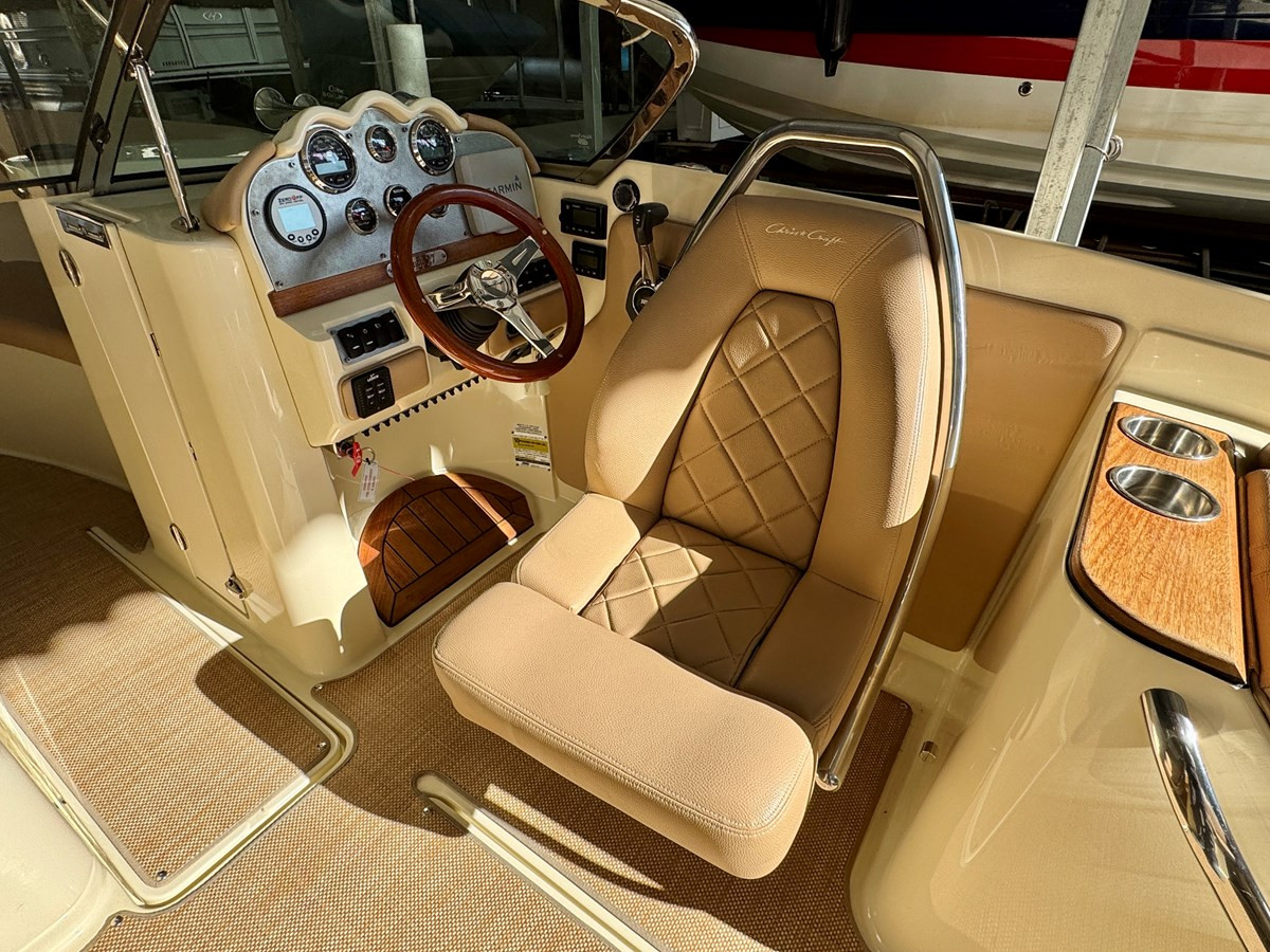 https://arconyachts.ams3.digitaloceanspaces.com/189448/conversions/large_4541520-optimize.jpg