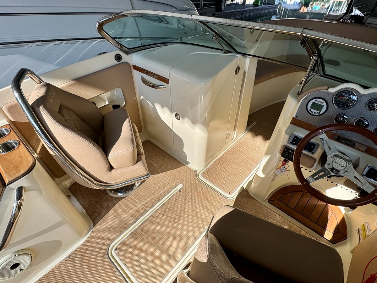https://arconyachts.ams3.digitaloceanspaces.com/189477/conversions/large_4541530-optimize.jpg
