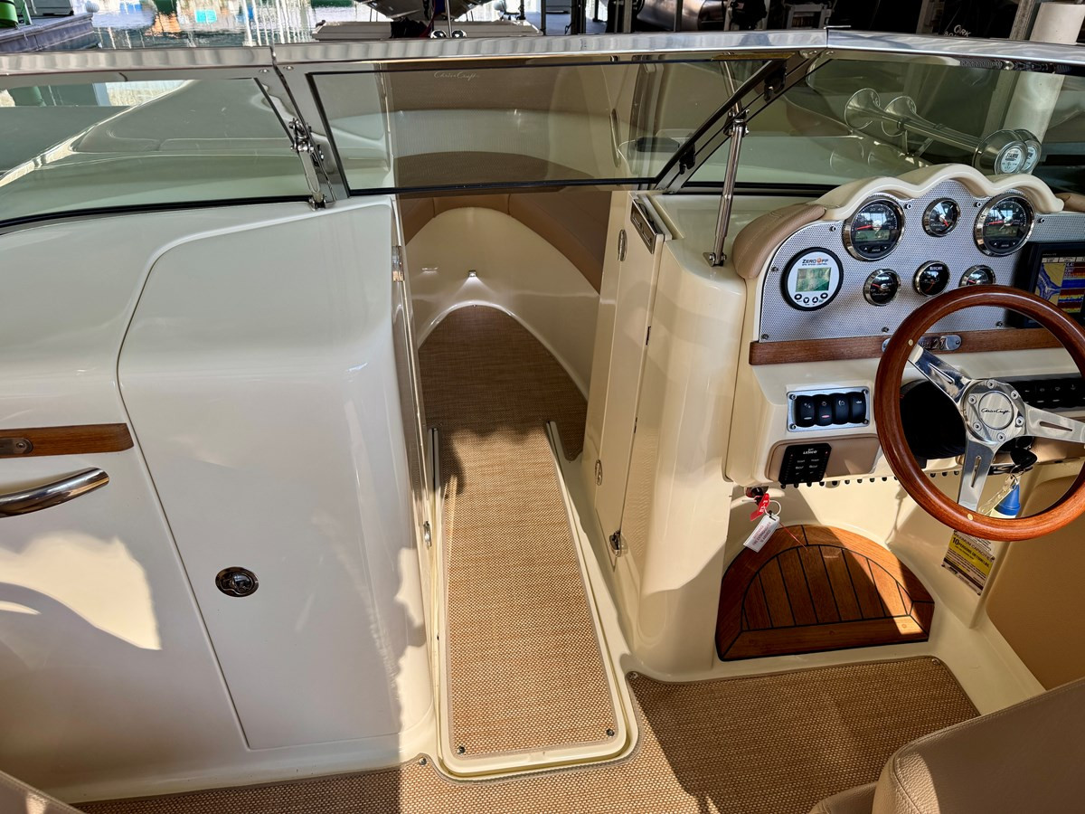https://arconyachts.ams3.digitaloceanspaces.com/189503/conversions/large_4541540-optimize.jpg