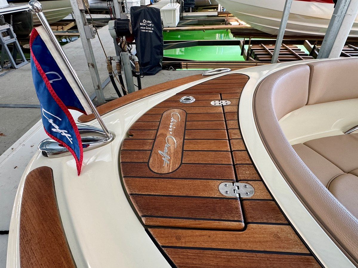 https://arconyachts.ams3.digitaloceanspaces.com/189521/conversions/large_4541546-optimize.jpg