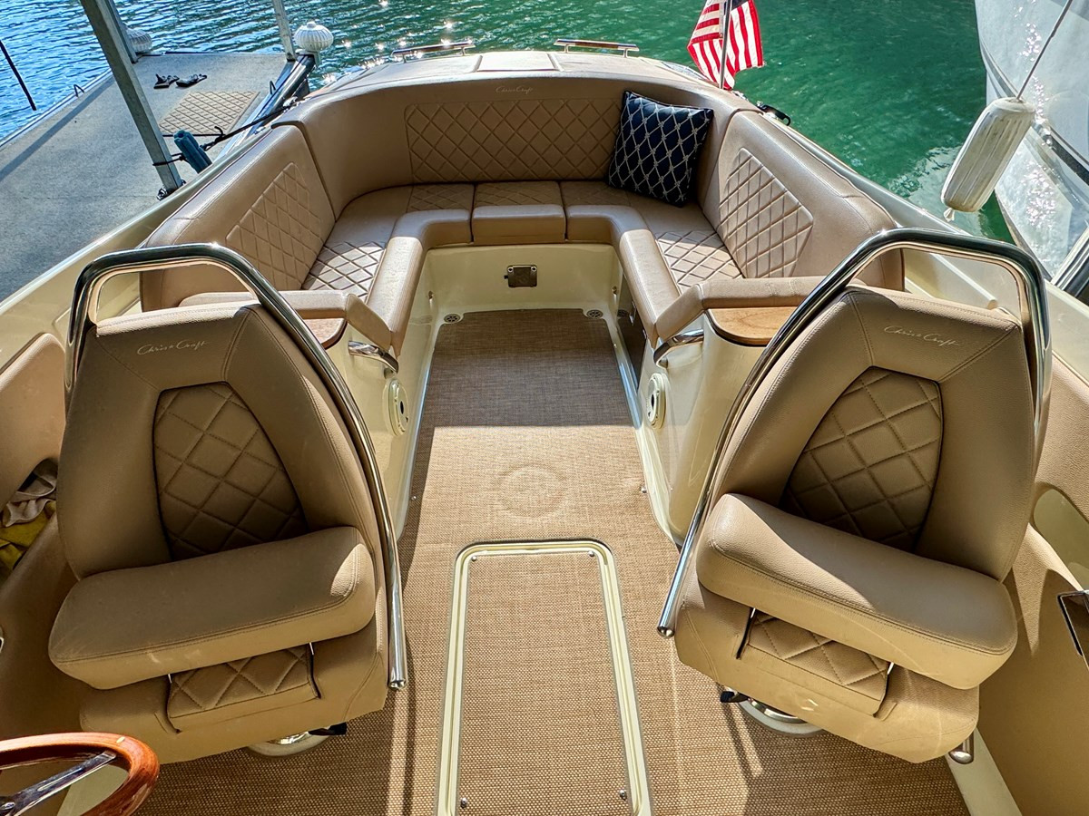 https://arconyachts.ams3.digitaloceanspaces.com/189543/conversions/large_4541554-optimize.jpg
