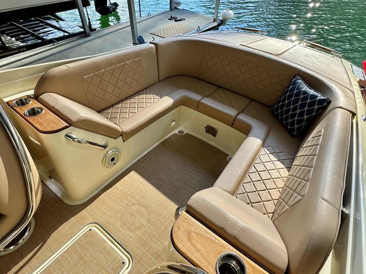 https://arconyachts.ams3.digitaloceanspaces.com/189553/conversions/large_4541558-optimize.jpg