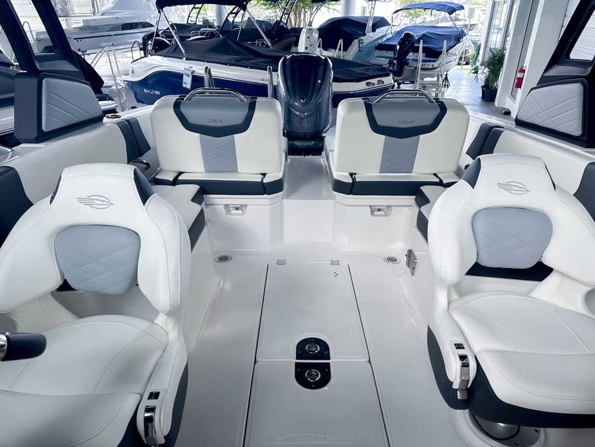 https://arconyachts.ams3.digitaloceanspaces.com/189638/conversions/large_4647792-optimize.jpg