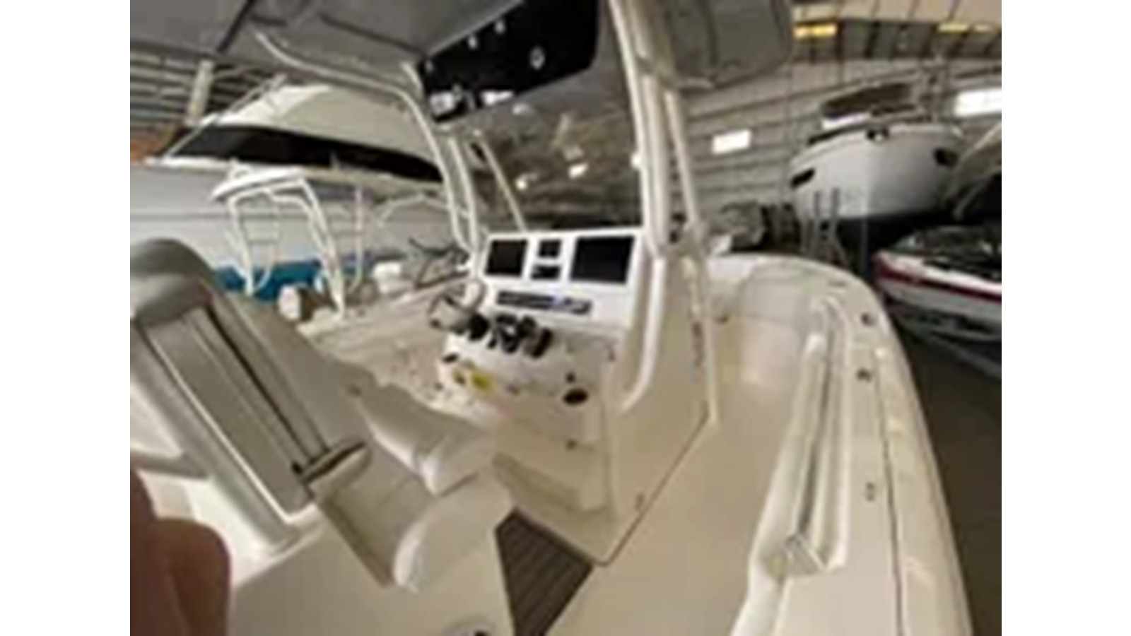 https://arconyachts.ams3.digitaloceanspaces.com/189785/conversions/large_4326460-optimize.jpg