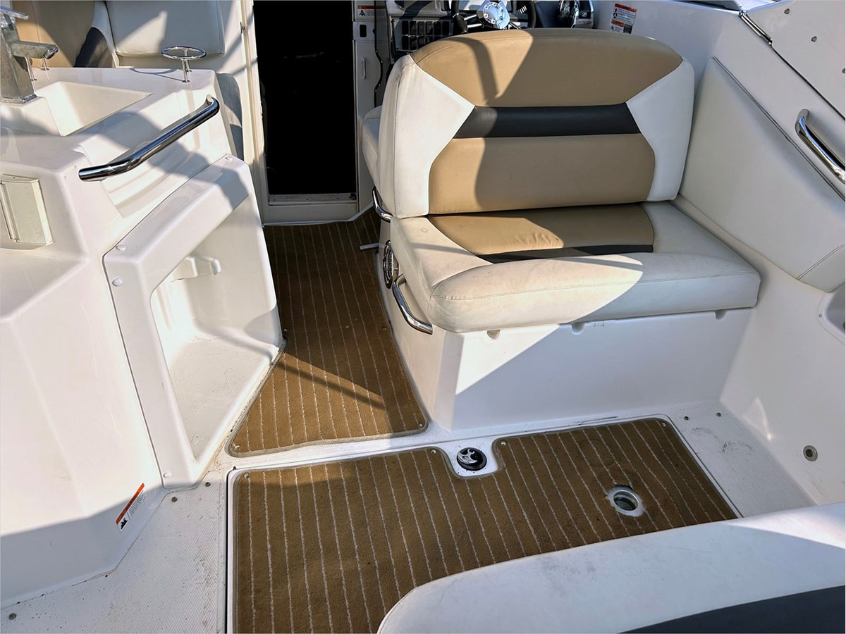 https://arconyachts.ams3.digitaloceanspaces.com/189871/conversions/large_4732755-optimize.jpg