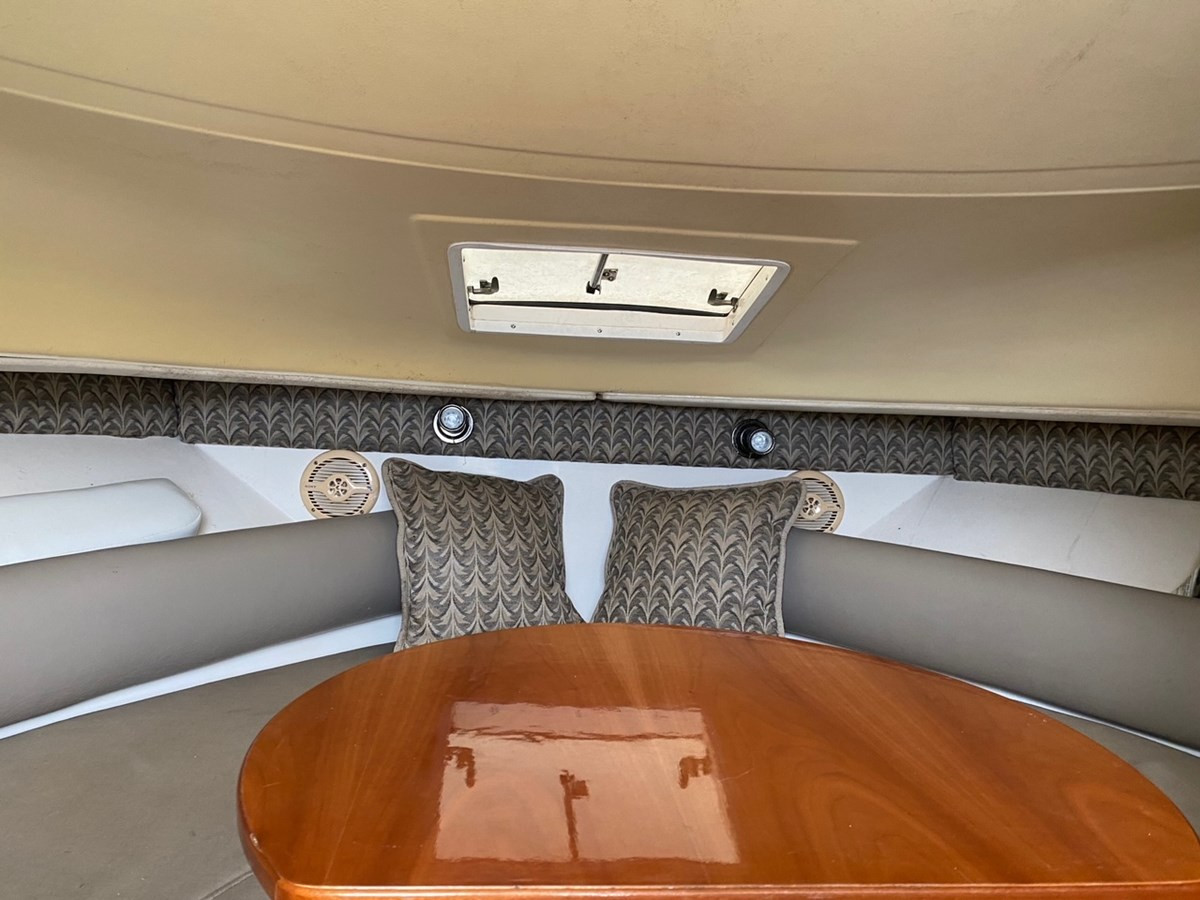 https://arconyachts.ams3.digitaloceanspaces.com/189965/conversions/large_3807518-optimize.jpg
