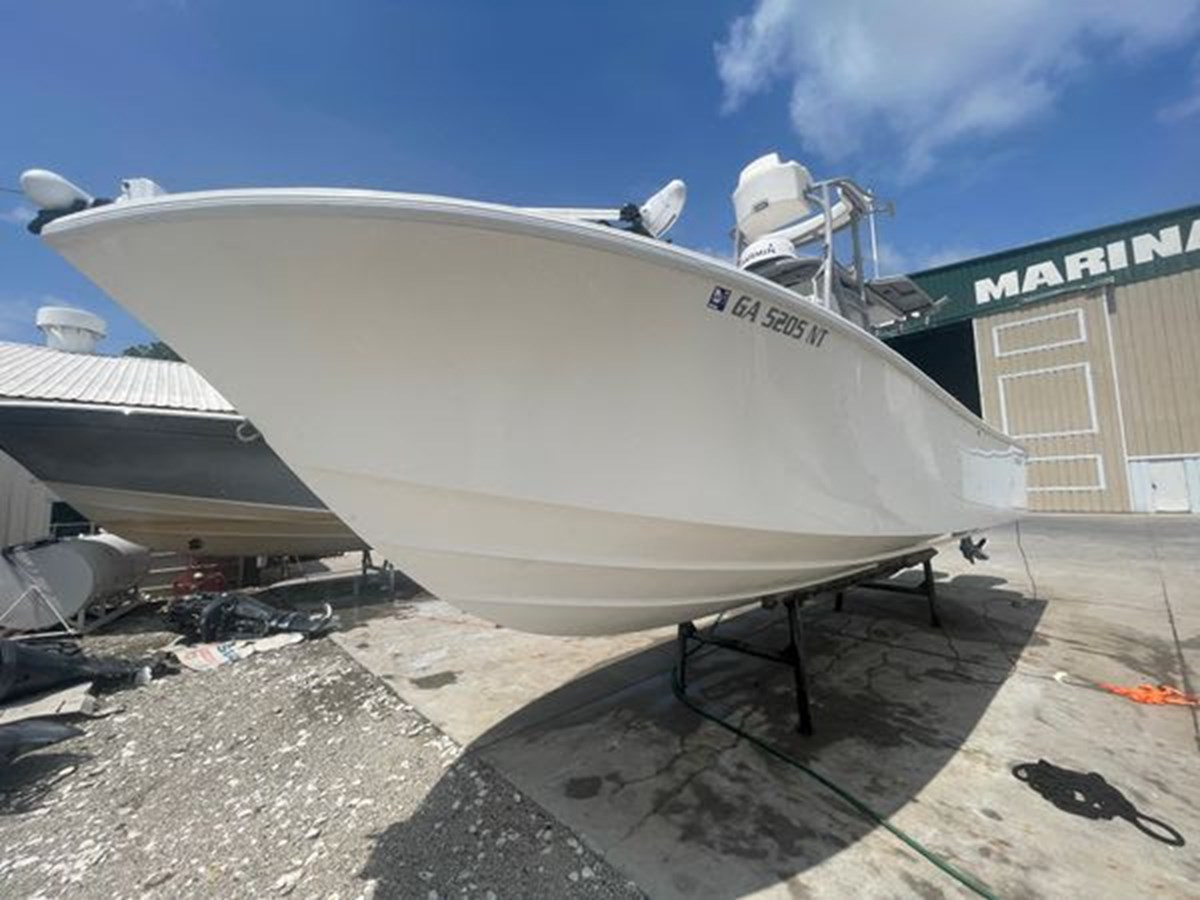 https://arconyachts.ams3.digitaloceanspaces.com/189994/conversions/large_3995309-optimize.jpg