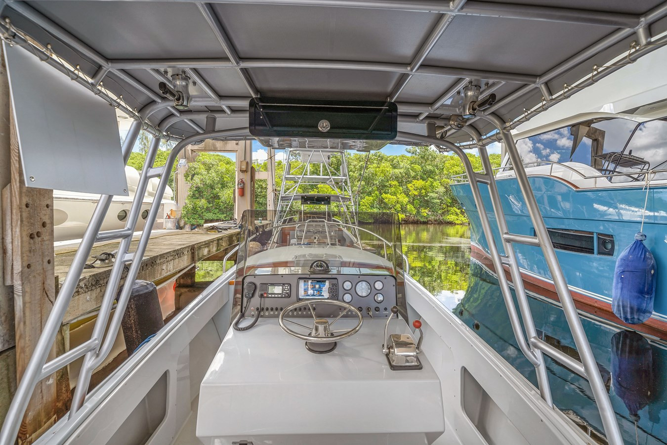 https://arconyachts.ams3.digitaloceanspaces.com/189995/conversions/large_3875596-optimize.jpg