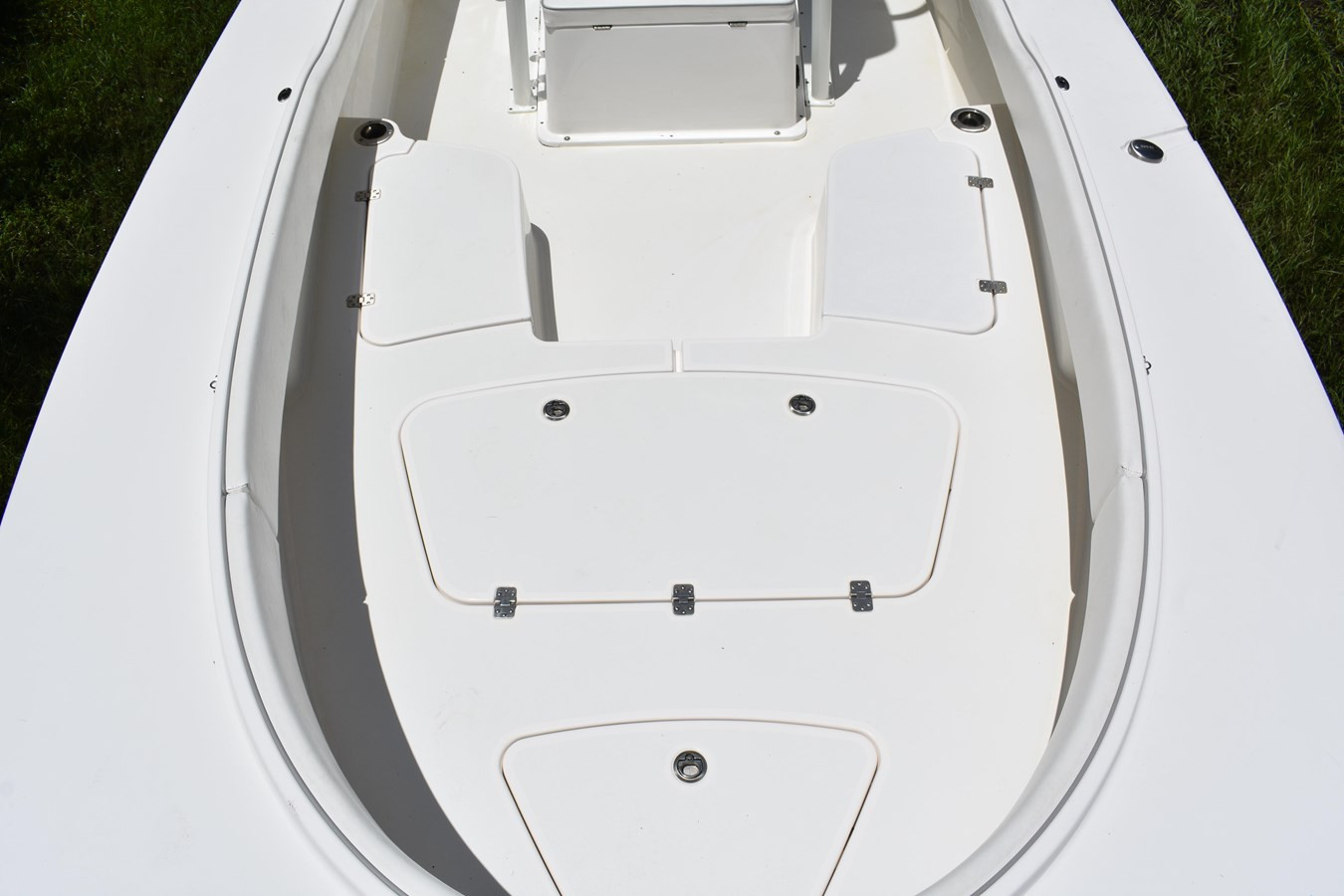 https://arconyachts.ams3.digitaloceanspaces.com/190056/conversions/large_4108855-optimize.jpg