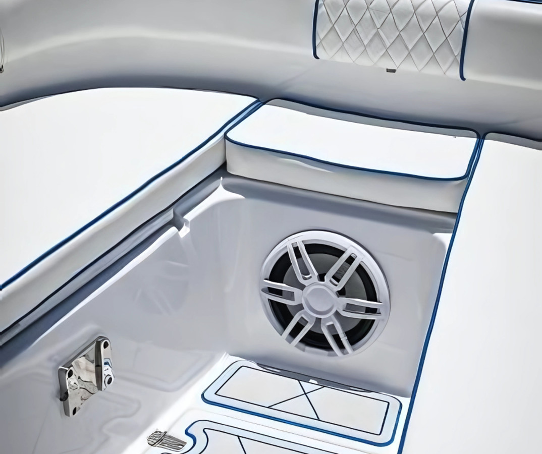 https://arconyachts.ams3.digitaloceanspaces.com/190418/conversions/large_4452485-optimize.jpg