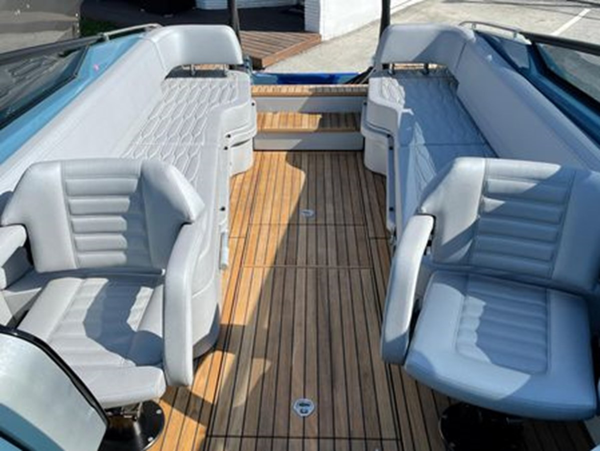https://arconyachts.ams3.digitaloceanspaces.com/190532/conversions/large_4598960-optimize.jpg