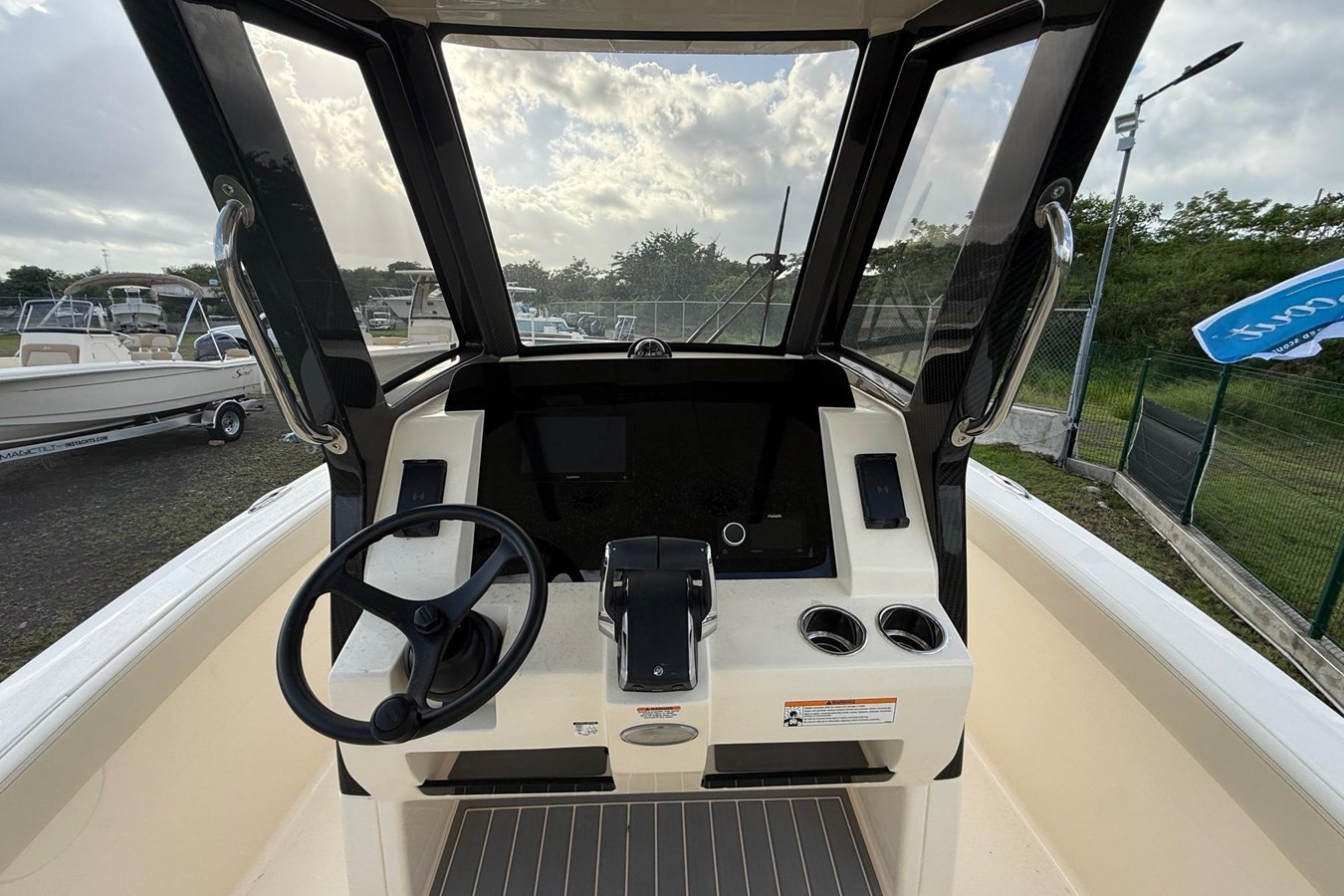 https://arconyachts.ams3.digitaloceanspaces.com/190548/conversions/large_4827969-optimize.jpg