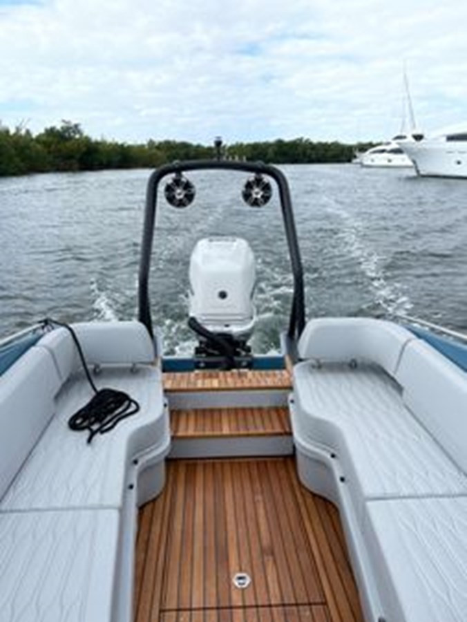 https://arconyachts.ams3.digitaloceanspaces.com/190580/conversions/large_4598978-optimize.jpg