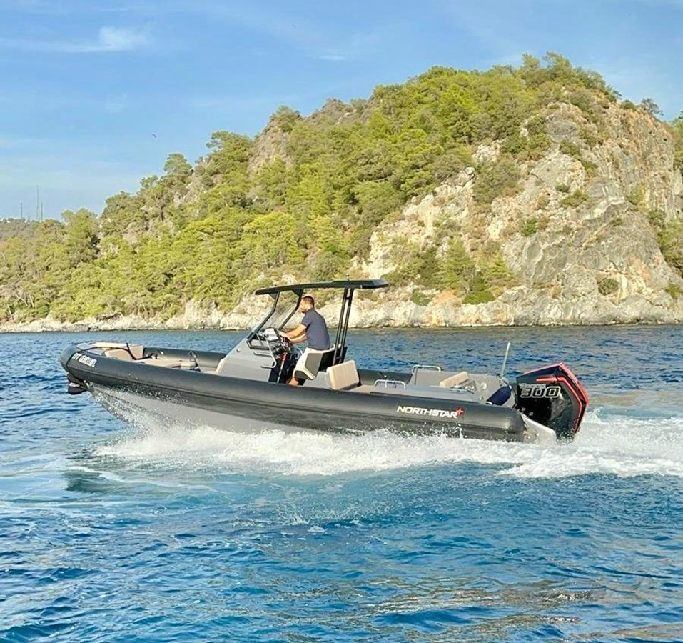 https://arconyachts.ams3.digitaloceanspaces.com/190693/conversions/large_4612389-optimize.jpg