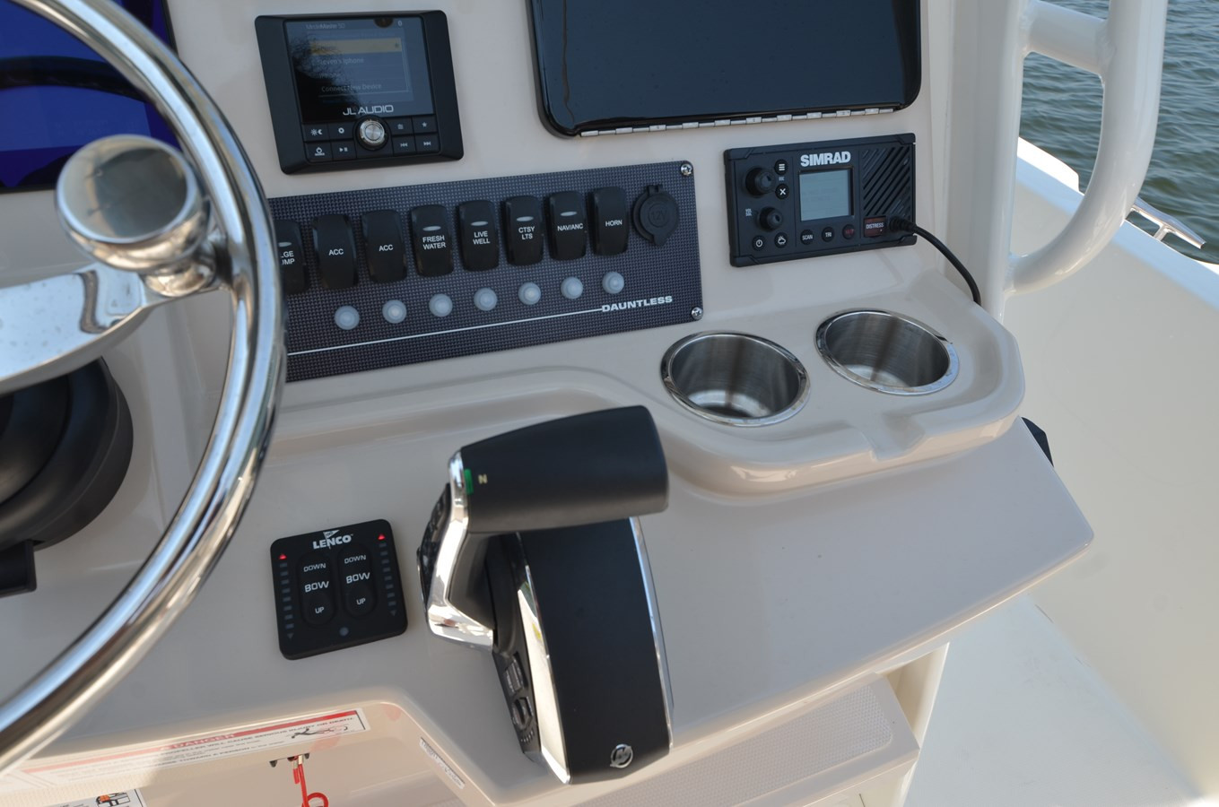 https://arconyachts.ams3.digitaloceanspaces.com/190906/conversions/large_4761339-optimize.jpg