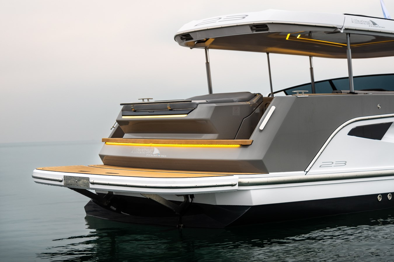 https://arconyachts.ams3.digitaloceanspaces.com/190981/conversions/large_3514852-optimize.jpg