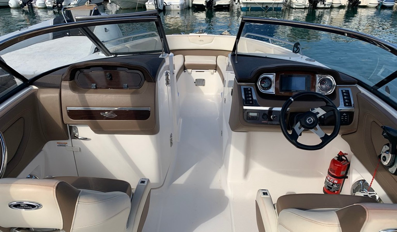 https://arconyachts.ams3.digitaloceanspaces.com/191028/conversions/large_4324834-optimize.jpg