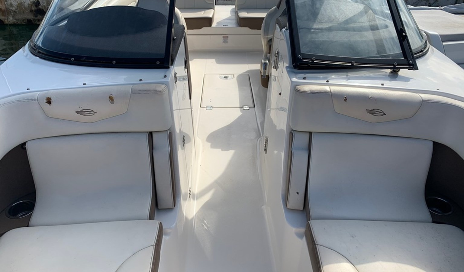 https://arconyachts.ams3.digitaloceanspaces.com/191037/conversions/large_4324841-optimize.jpg