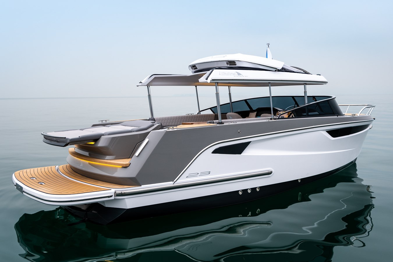 https://arconyachts.ams3.digitaloceanspaces.com/191040/conversions/large_3514983-optimize.jpg