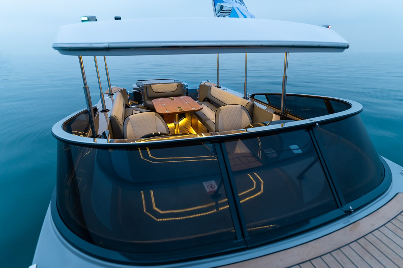 https://arconyachts.ams3.digitaloceanspaces.com/191081/conversions/large_3514998-optimize.jpg