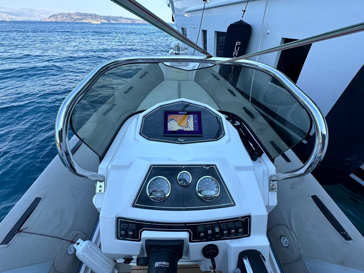 https://arconyachts.ams3.digitaloceanspaces.com/191086/conversions/large_4511317-optimize.jpg