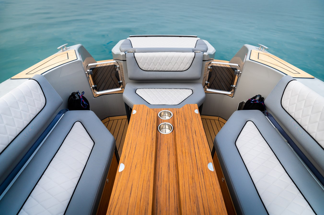 https://arconyachts.ams3.digitaloceanspaces.com/191122/conversions/large_3515012-optimize.jpg