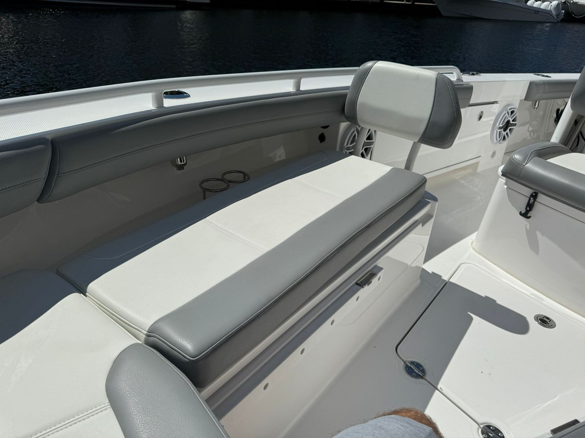 https://arconyachts.ams3.digitaloceanspaces.com/191400/conversions/large_4431111-optimize.jpg
