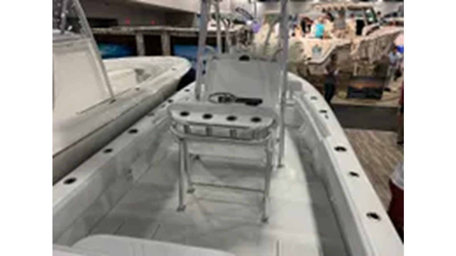 https://arconyachts.ams3.digitaloceanspaces.com/191432/conversions/large_4329835-optimize.jpg