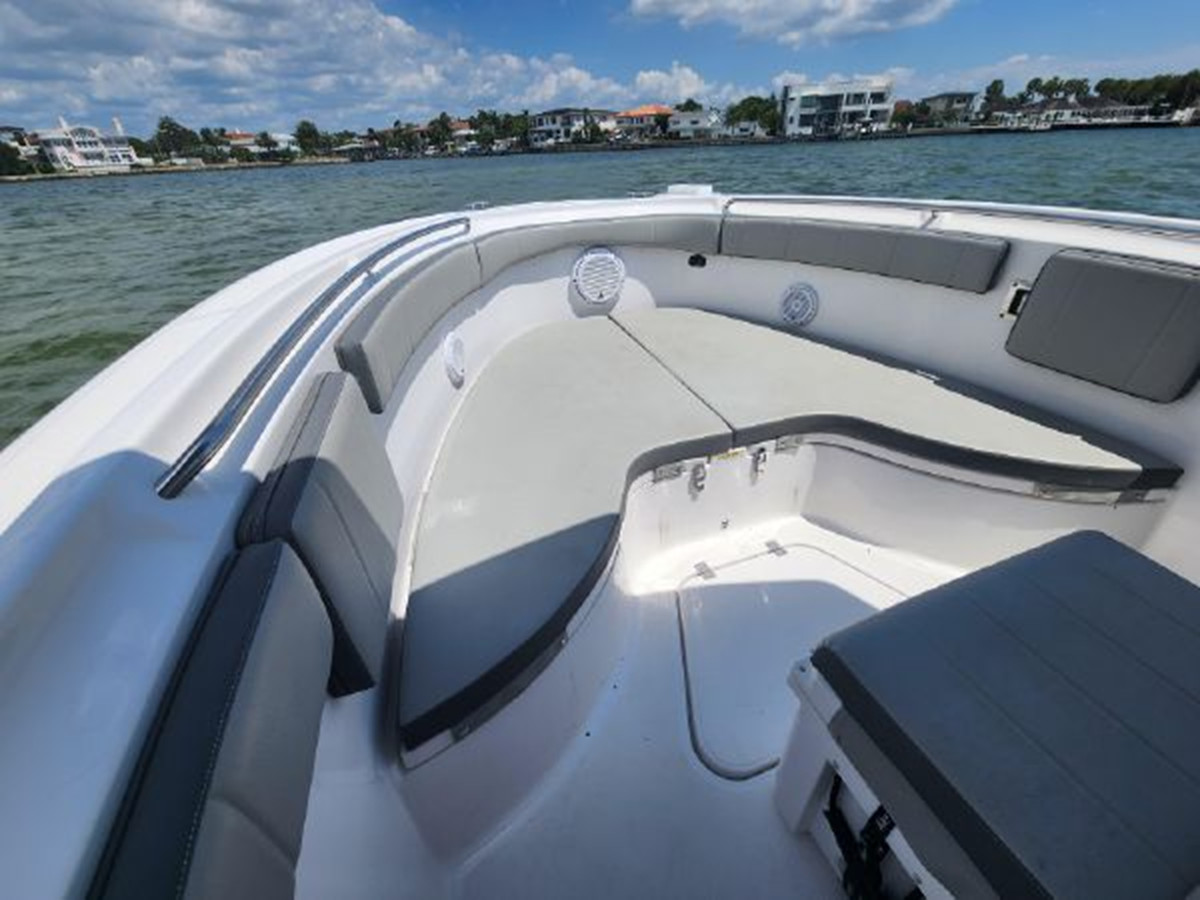 https://arconyachts.ams3.digitaloceanspaces.com/191475/conversions/large_3918427-optimize.jpg