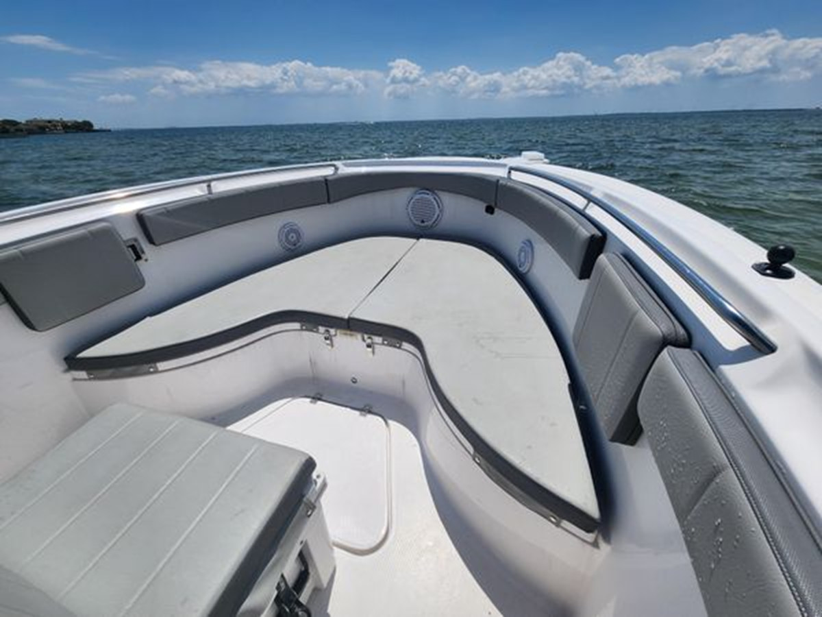 https://arconyachts.ams3.digitaloceanspaces.com/191484/conversions/large_3918431-optimize.jpg