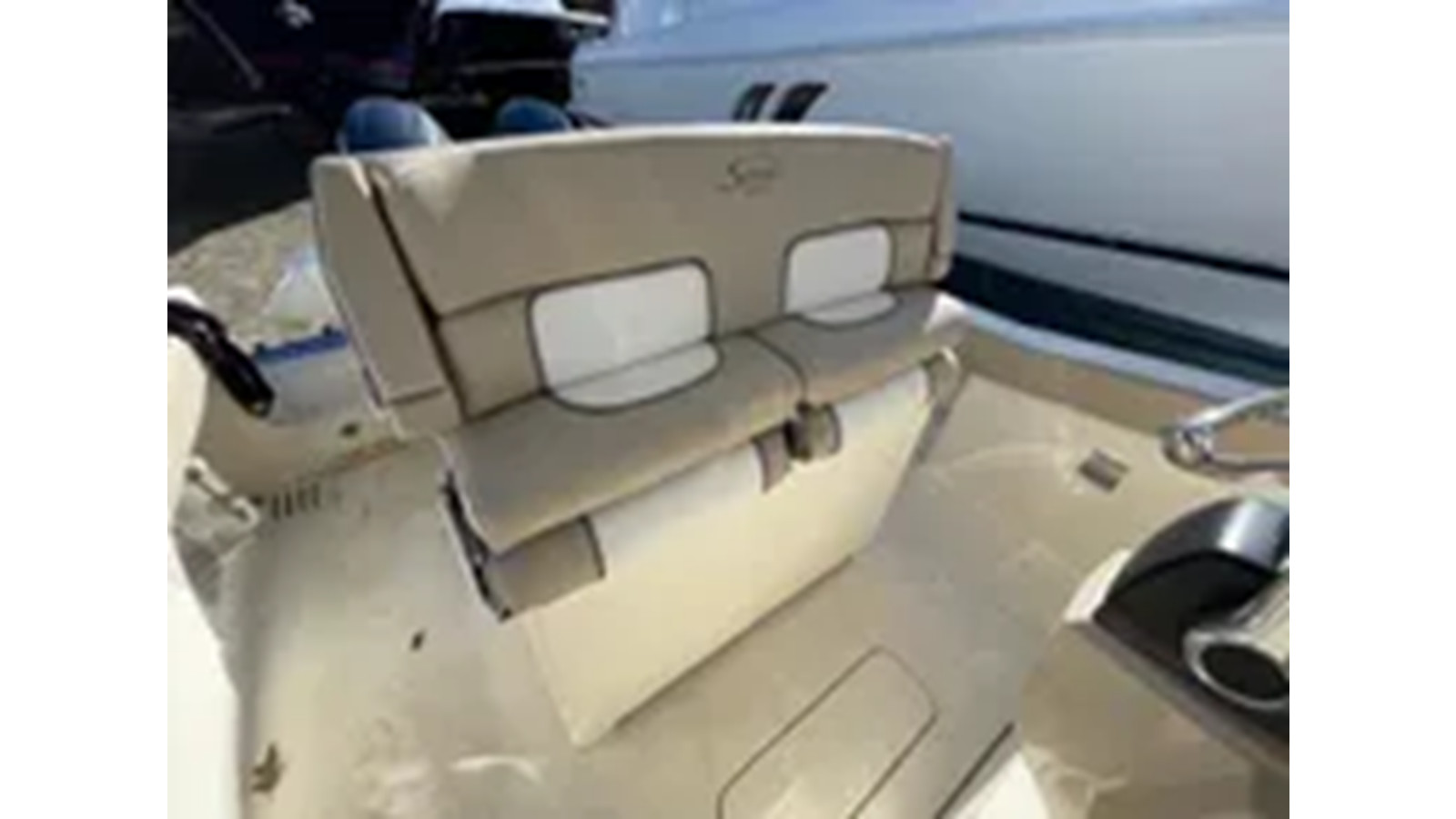 https://arconyachts.ams3.digitaloceanspaces.com/191541/conversions/large_4317748-optimize.jpg