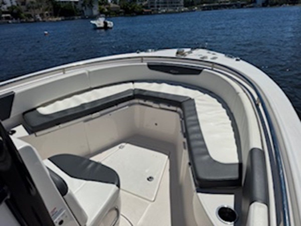 https://arconyachts.ams3.digitaloceanspaces.com/191861/conversions/large_4858555-optimize.jpg