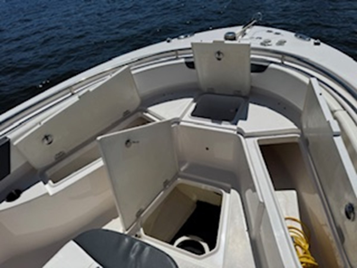 https://arconyachts.ams3.digitaloceanspaces.com/191865/conversions/large_4858557-optimize.jpg