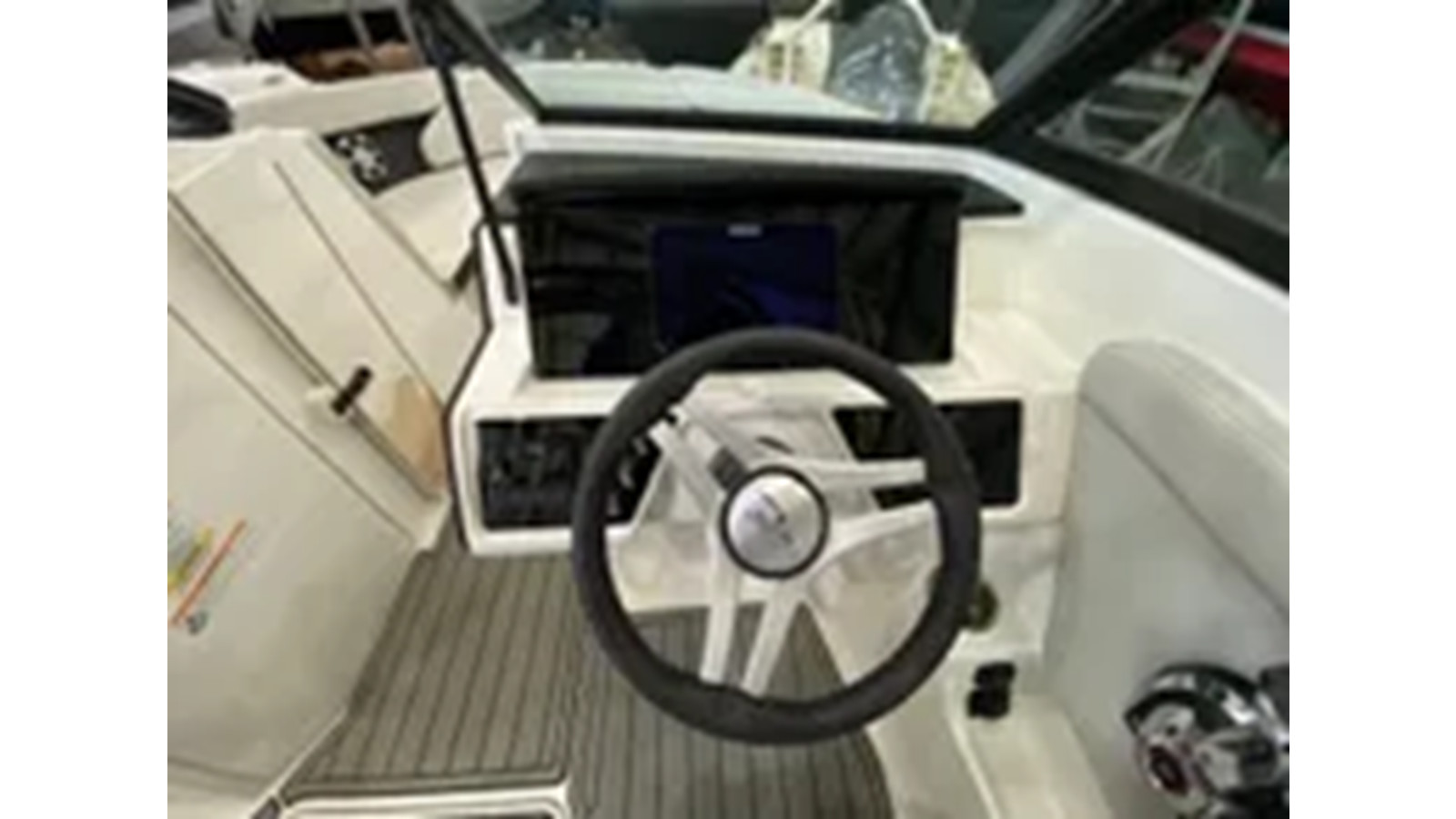 https://arconyachts.ams3.digitaloceanspaces.com/191963/conversions/large_4327652-optimize.jpg