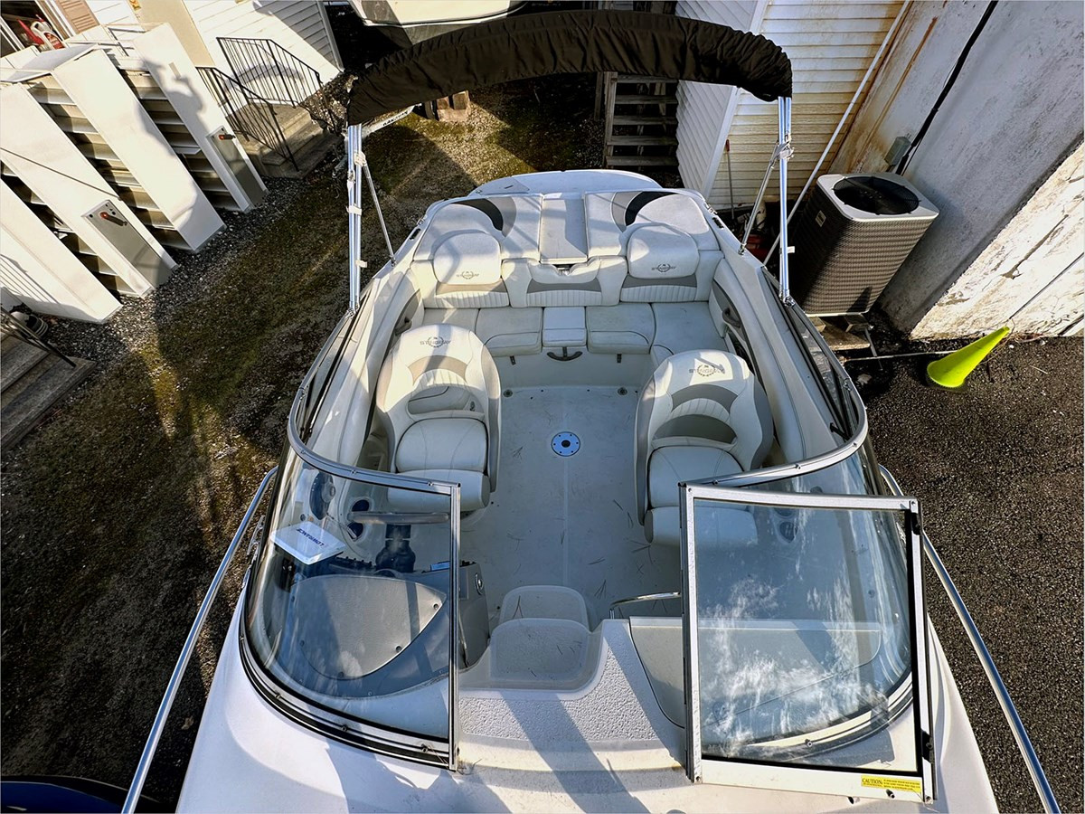 https://arconyachts.ams3.digitaloceanspaces.com/192058/conversions/large_4278336-optimize.jpg