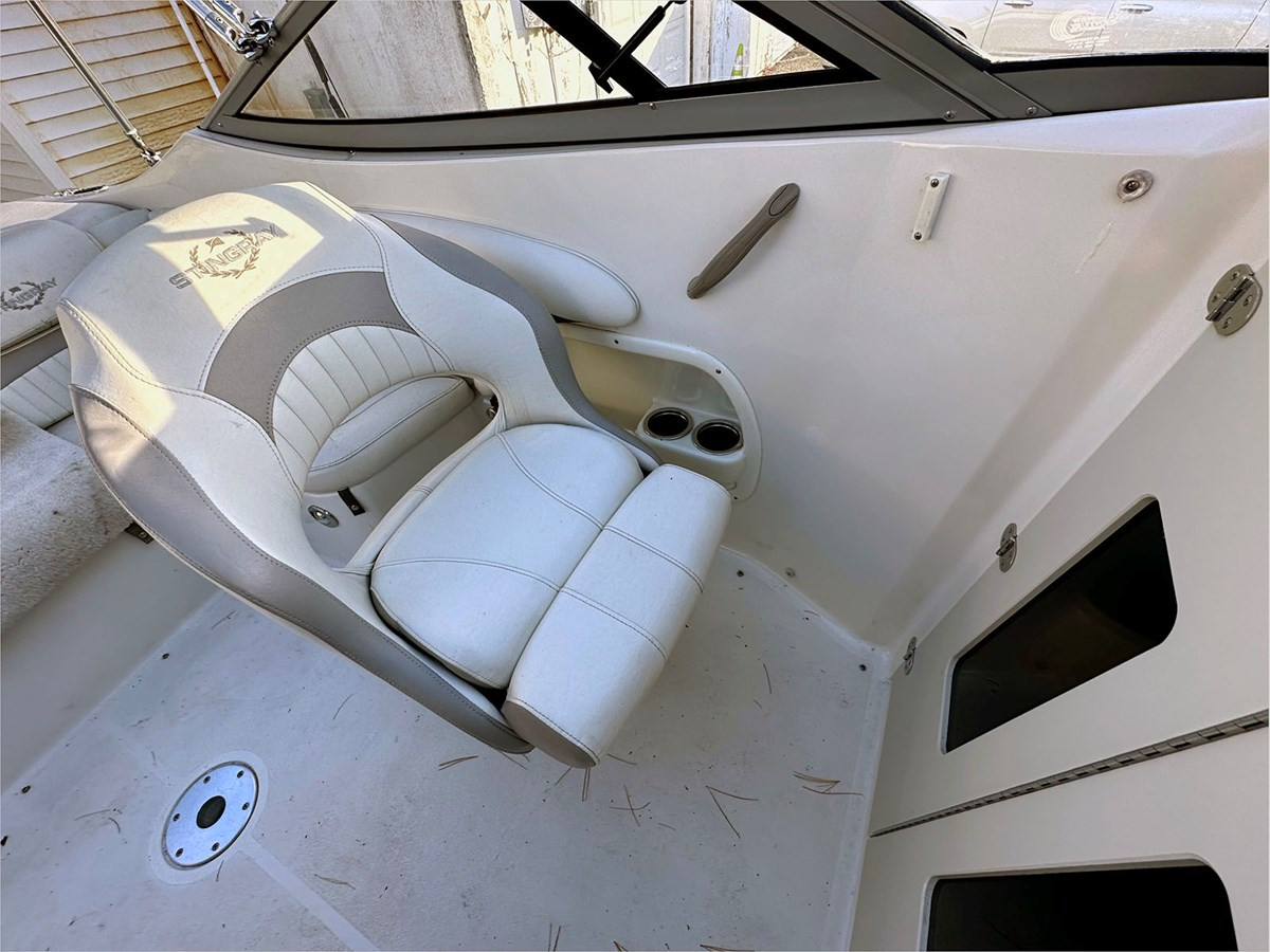 https://arconyachts.ams3.digitaloceanspaces.com/192067/conversions/large_4278341-optimize.jpg