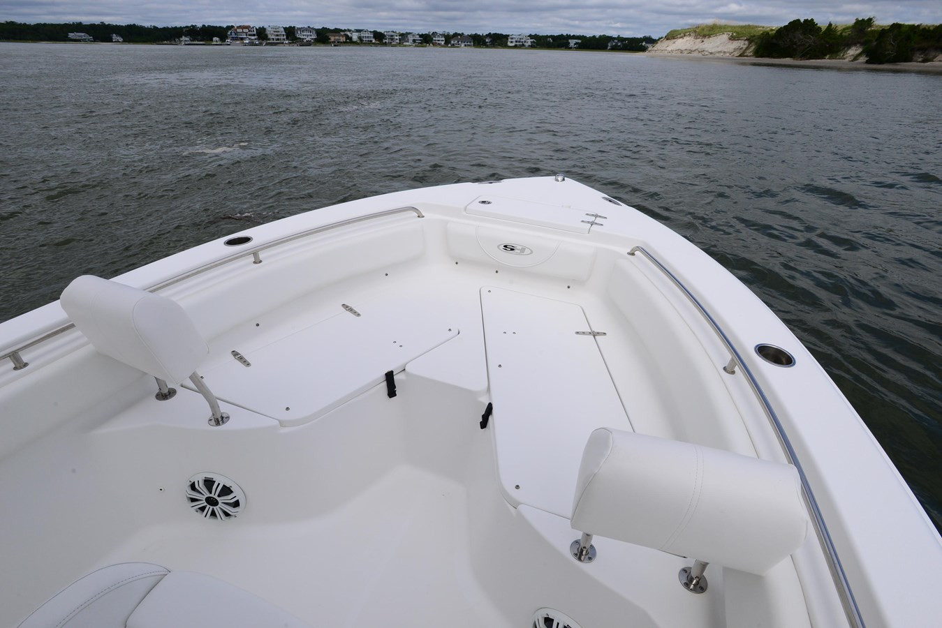 https://arconyachts.ams3.digitaloceanspaces.com/192282/conversions/large_4379171-optimize.jpg