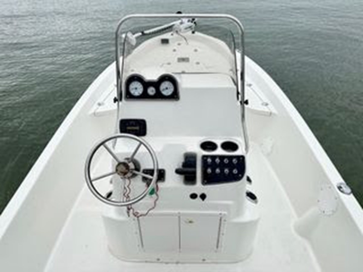 https://arconyachts.ams3.digitaloceanspaces.com/192414/conversions/large_3983589-optimize.jpg